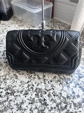Tory Burch | Black Quilted Logo Clutch